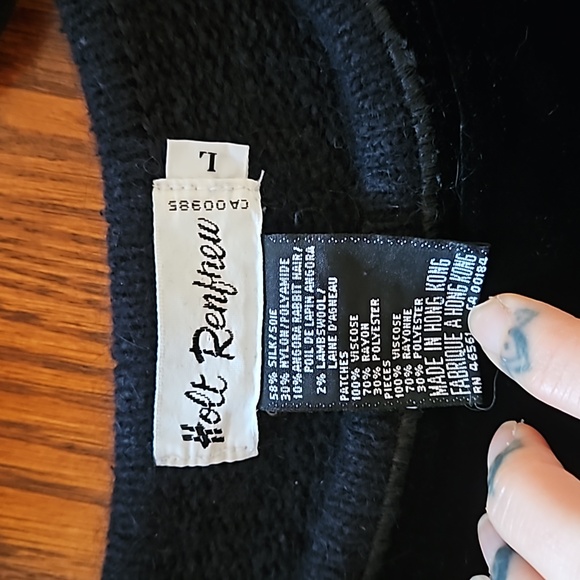 Vintage Holt Renfrew sweeter - Picture 4 of 5